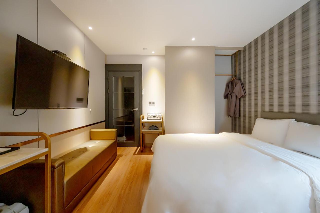 Hound Hotel Seomyeon-Beomcheon Busan Exterior foto